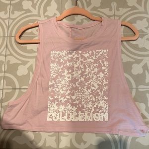 Lululemon cropped top